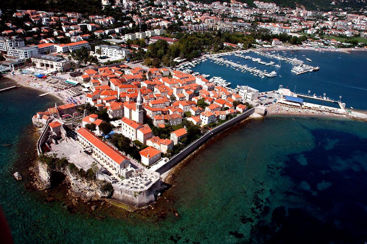 Private Room Center-2 Persons New Budva Dış mekan fotoğraf